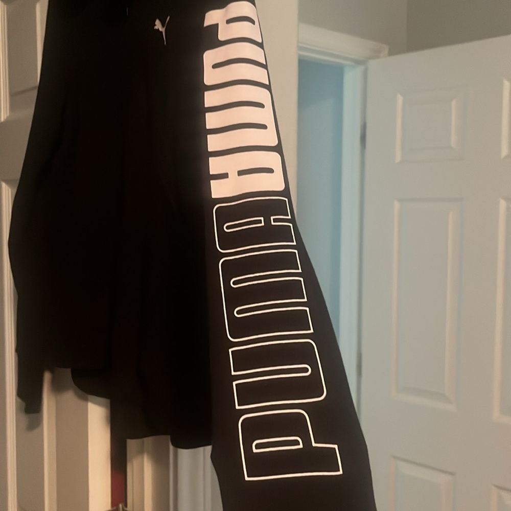 NWOT Puma Jacket - Picture 2 of 3